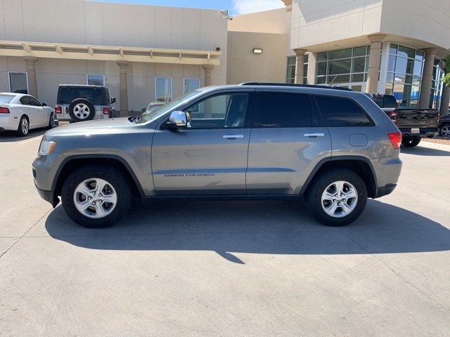 Pre-Owned 2013 Jeep Grand Cherokee Overland Sport Utility in El Paso #00P00260 | Sunland Park 2013 Jeep Grand Cherokee Tire Size P265 50r20 Overland